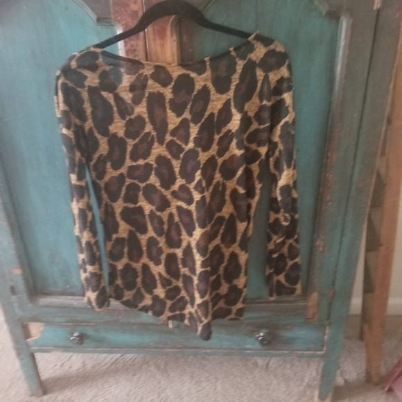 Leopard Print twist back top..sz m - Picture 3 of 5